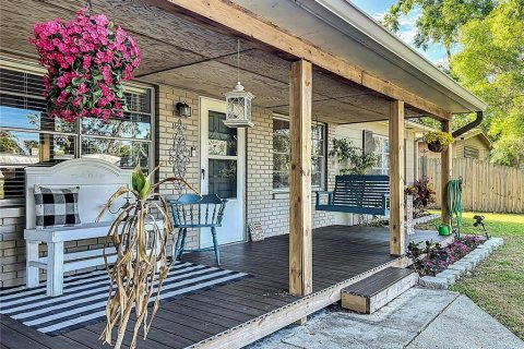House in Riverview, Florida 3 bedrooms, 123.1 sq.m. № 1608111 - photo 5