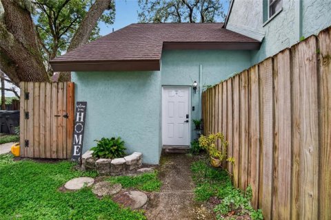 Condo in Tampa, Florida, 2 bedrooms  № 2370816 - photo 2
