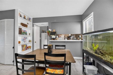 Condo in Tampa, Florida, 2 bedrooms  № 2370816 - photo 10