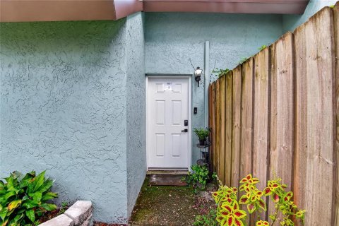 Condo in Tampa, Florida, 2 bedrooms  № 2370816 - photo 3