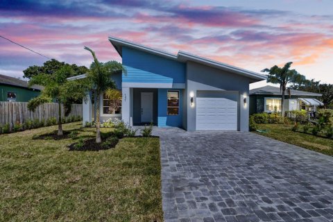 Villa ou maison à Delray Beach, Floride 3 chambres, 171.4 m2 № 2194329