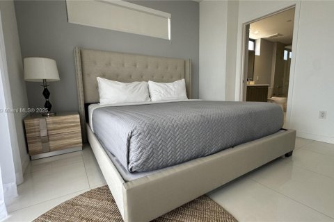 Condominio en venta en Bay Harbor Islands, Florida, 2 dormitorios, 114.83 m2 № 1954367 - foto 20