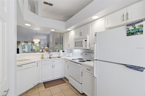 Copropriété à vendre à North Port, Floride: 2 chambres, 107.12 m2 № 2215771 - photo 10