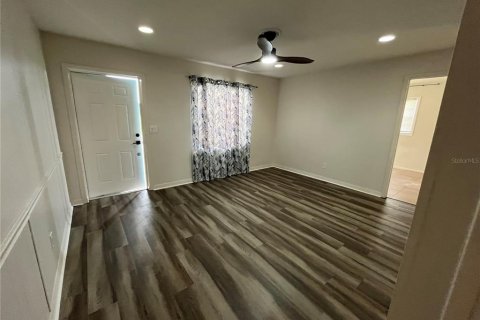Immobilier commercial à vendre à Englewood, Floride: 3 chambres, 140.1 m2 № 2142610 - photo 2