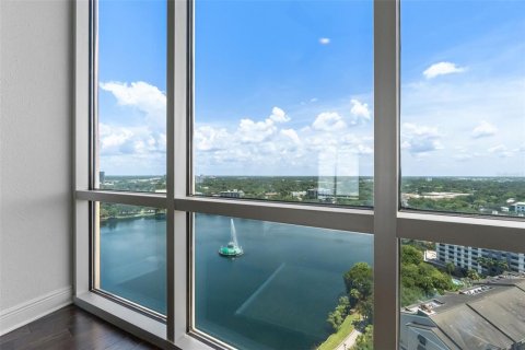 Condo in Orlando, Florida, 2 bedrooms  № 1845253 - photo 25