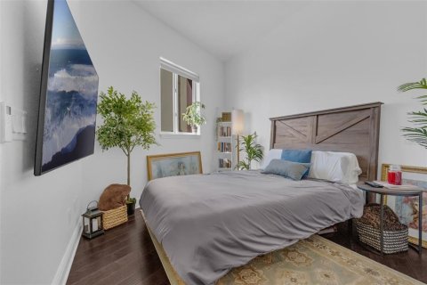 Condo in Orlando, Florida, 2 bedrooms  № 1845253 - photo 13