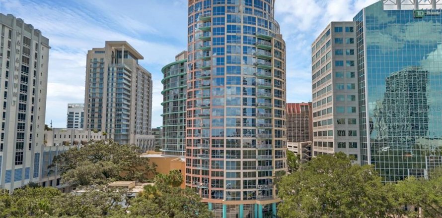Condo in Orlando, Florida, 2 bedrooms  № 1845253