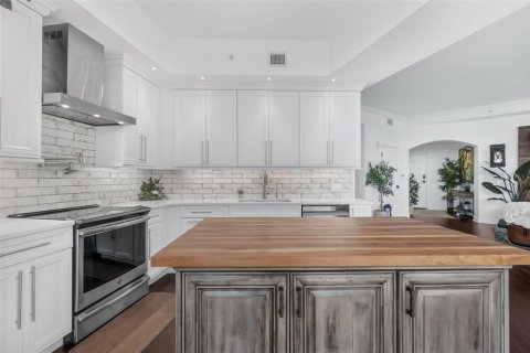 Condo in Orlando, Florida, 2 bedrooms  № 1845253 - photo 5