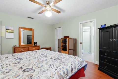 Villa ou maison à vendre à Sarasota, Floride: 3 chambres, 115.48 m2 № 2415441 - photo 17