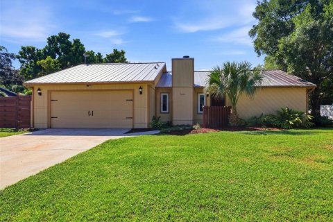 Villa ou maison à Sarasota, Floride 3 chambres, 115.48 m2 № 2415441