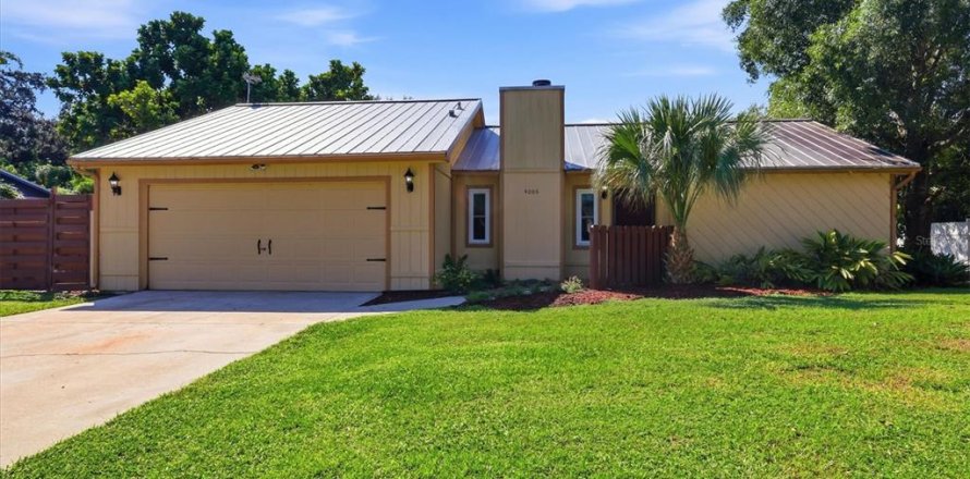 Villa ou maison à Sarasota, Floride 3 chambres, 115.48 m2 № 2415441