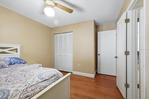 Villa ou maison à vendre à Sarasota, Floride: 3 chambres, 115.48 m2 № 2415441 - photo 22