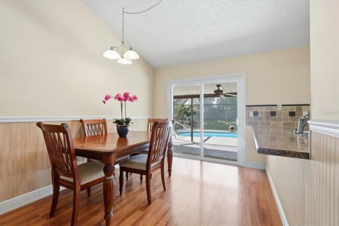 Villa ou maison à vendre à Sarasota, Floride: 3 chambres, 115.48 m2 № 2415441 - photo 10