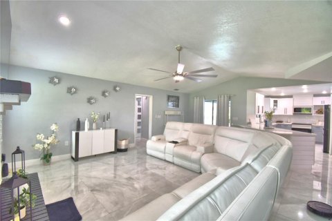 Villa ou maison à vendre à Lakeland, Floride: 4 chambres, 206.06 m2 № 2216704 - photo 28