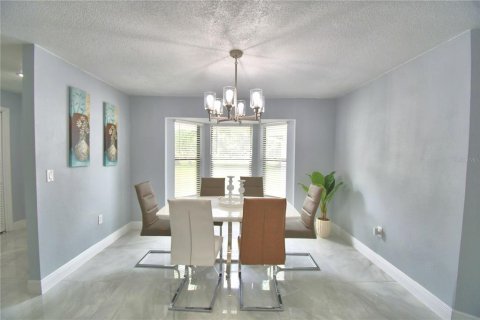 Villa ou maison à vendre à Lakeland, Floride: 4 chambres, 206.06 m2 № 2216704 - photo 15