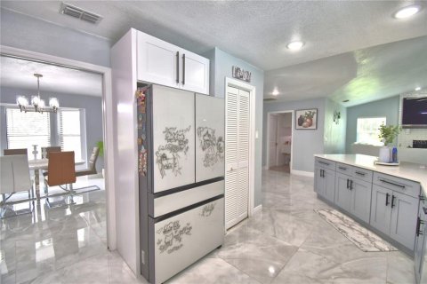 Villa ou maison à vendre à Lakeland, Floride: 4 chambres, 206.06 m2 № 2216704 - photo 21