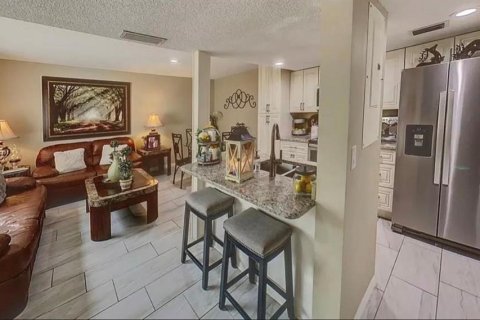 Condominio en alquiler en Sarasota, Florida, 3 dormitorios, 130.81 m2 № 1825262 - foto 2