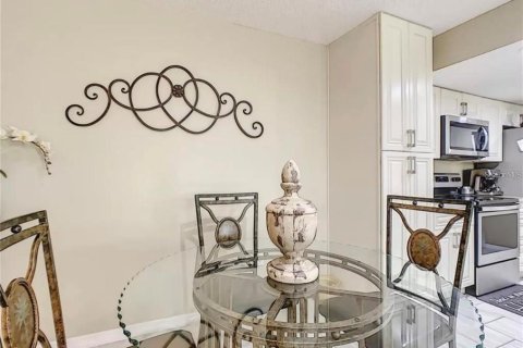 Condominio en alquiler en Sarasota, Florida, 3 dormitorios, 130.81 m2 № 1825262 - foto 9