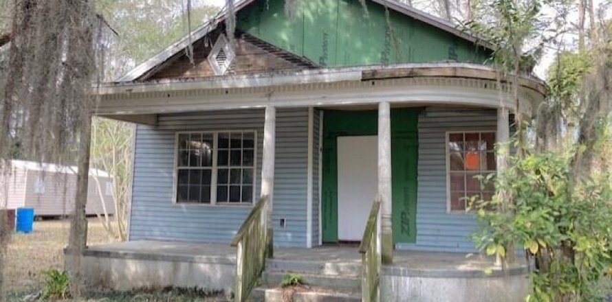House in Jacksonville, Florida 5 bedrooms, 157.93 sq.m. № 883661