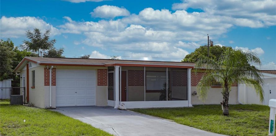 Villa ou maison à Holiday, Floride 2 chambres, 88.81 m2 № 2233632