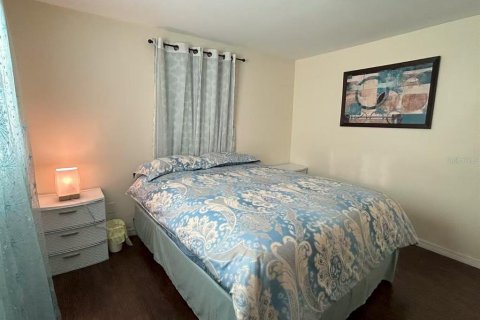Villa ou maison à vendre à Holiday, Floride: 2 chambres, 88.81 m2 № 2233632 - photo 13