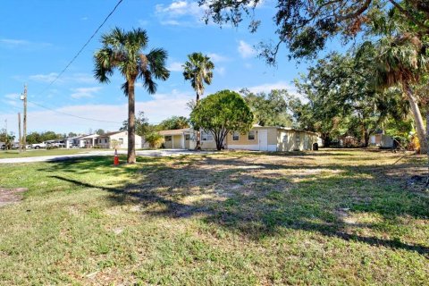 Terreno en venta en Tampa, Florida № 1558850 - foto 3