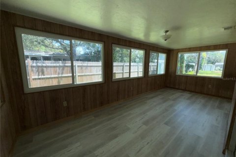 House in Sarasota, Florida 4 bedrooms, 147.9 sq.m. № 1908376 - photo 12