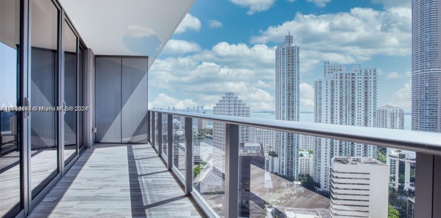Condominio en Miami, Florida, 1 dormitorio № 1867920