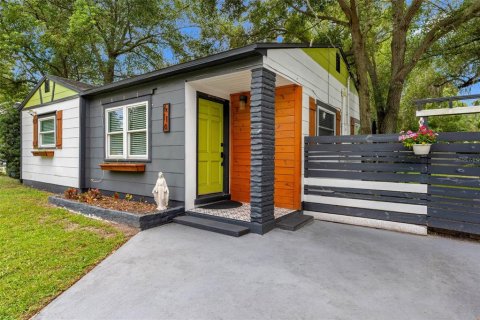 Villa ou maison à vendre à Tampa, Floride: 2 chambres, 76.37 m2 № 2322709 - photo 2