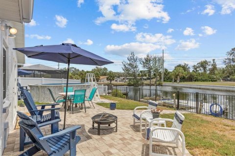 Casa en venta en Hudson, Florida, 2 dormitorios, 112.23 m2 № 1670660 - foto 4
