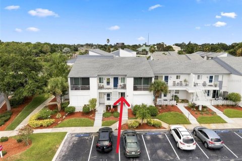 Condo in Largo, Florida, 2 bedrooms  № 2200200 - photo 5