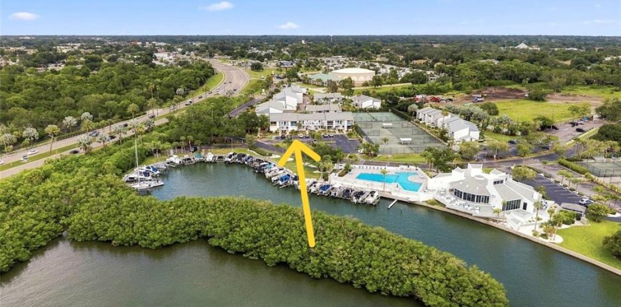 Condo in Largo, Florida, 2 bedrooms  № 2200200