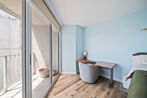 Condominio en venta en North Bay Village, Florida, 2 dormitorios, 95.69 m2 № 2158064 - foto 25