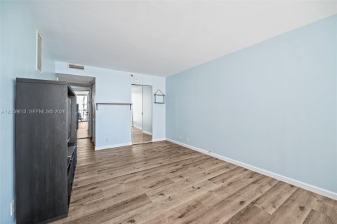 Condominio en venta en North Bay Village, Florida, 2 dormitorios, 95.69 m2 № 2158064 - foto 27