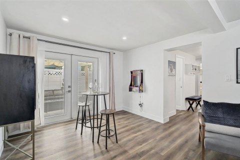 Купить виллу или дом в Нокомис, Флорида 8 комнат, 104.14м2, № 1791989 - фото 11