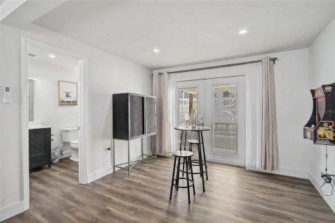 Купить виллу или дом в Нокомис, Флорида 8 комнат, 104.14м2, № 1791989 - фото 12