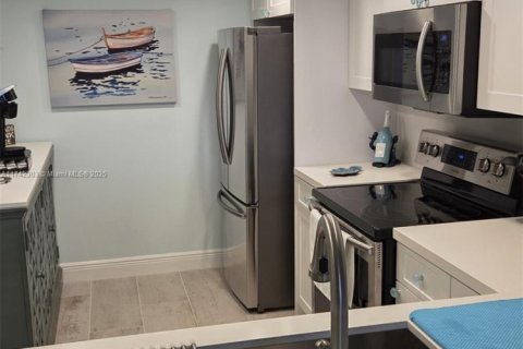 Condominio en venta en Hutchinson Island South, Florida, 2 dormitorios, 100.15 m2 № 1863777 - foto 2