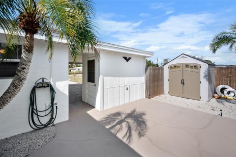 House in Englewood, Florida 3 bedrooms, 118.54 sq.m. № 1734736 - photo 28
