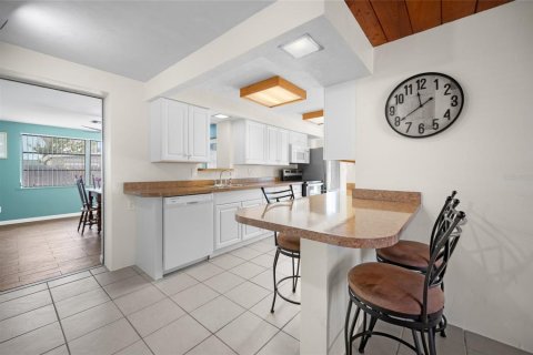 House in Englewood, Florida 3 bedrooms, 118.54 sq.m. № 1734736 - photo 7