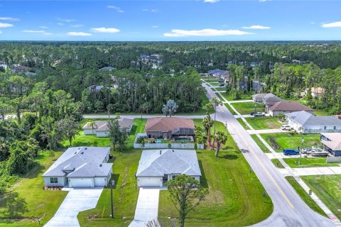 Villa ou maison à vendre à North Port, Floride: 4 chambres, 194.35 m2 № 1904337 - photo 26