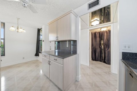 Copropriété à louer à Margate, Floride: 2 chambres, 101.26 m2 № 2276087 - photo 7
