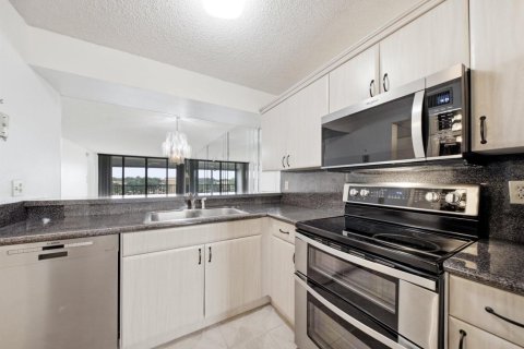 Copropriété à louer à Margate, Floride: 2 chambres, 101.26 m2 № 2276087 - photo 5