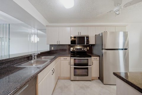 Copropriété à louer à Margate, Floride: 2 chambres, 101.26 m2 № 2276087 - photo 4