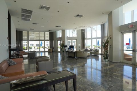 Condo in Sunny Isles Beach, Florida, 2 bedrooms  № 1811516 - photo 22