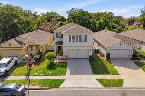 House in Kissimmee, Florida 4 bedrooms, 211.82 sq.m. № 2212272 - photo 5