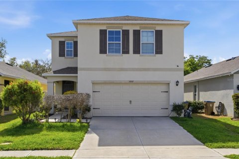House in Kissimmee, Florida 4 bedrooms, 211.82 sq.m. № 2212272 - photo 7