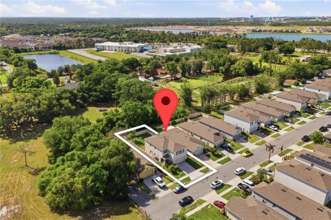 House in Kissimmee, Florida 4 bedrooms, 211.82 sq.m. № 2212272 - photo 2