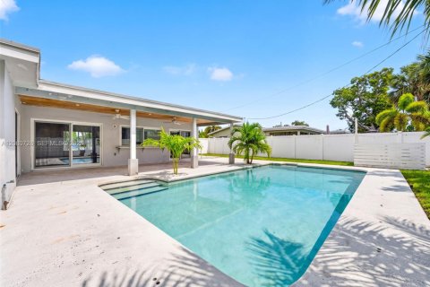 Villa ou maison à vendre à Oakland Park, Floride: 2 chambres, 93.46 m2 № 2346957 - photo 23