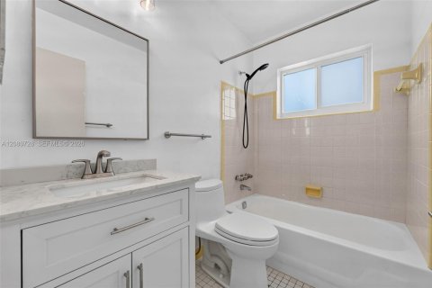 Villa ou maison à vendre à Oakland Park, Floride: 2 chambres, 93.46 m2 № 2346957 - photo 17