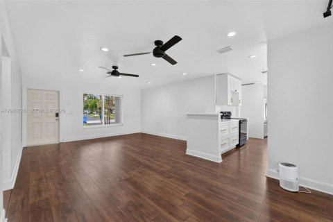 Villa ou maison à vendre à Oakland Park, Floride: 2 chambres, 93.46 m2 № 2346957 - photo 8